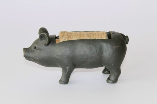 Pig Twine Holder Standing